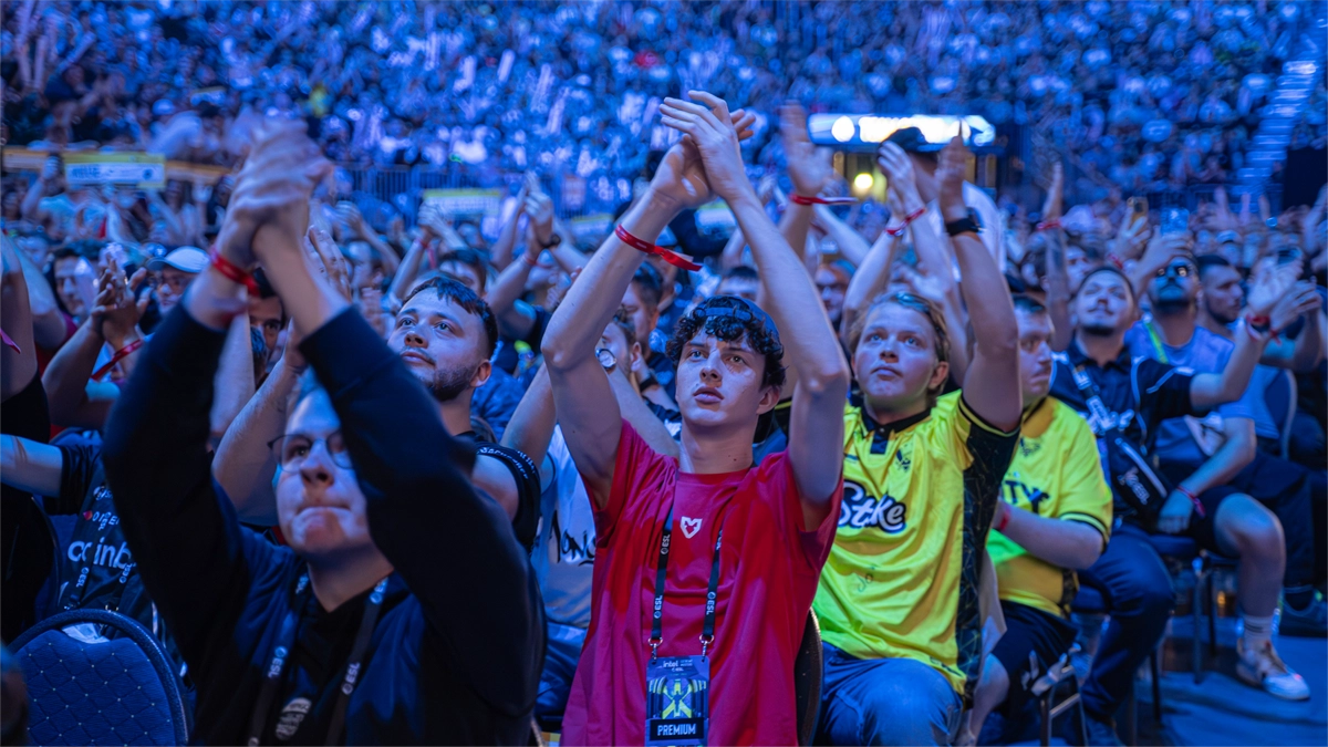 Fans dat klappen en juichen tijdens de game