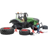 bruder Fendt 1050 Vario incl. monteur en werkplaatsapparatuur Modelvoertuig 04041