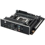 ASUS  socket AM5 moederbord 
