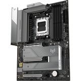 SAPPHIRE NITRO+ B850A WIFI 7 socket AM5 moederbord Zwart/grijs, RAID, 2.5 Gb-LAN, Wi-Fi 7, BT 5.3, Sound, ATX