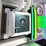 ALTERNATE Pure Lian Li White R7-5090 gaming pc Ryzen 7 9800X3D | RTX 5090 | 64 GB | 4 TB SSD