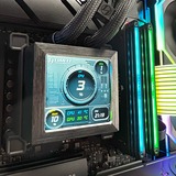 ALTERNATE Pure Lian Li Powered by ASUS ROG ASTRAL R7-5080 gaming pc Ryzen 7 9800X3D | RTX 5080 | 64 GB | 4 TB SSD