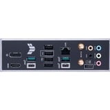 ASUS TUF Gaming B650-PLUS WiFi socket AM5 moederbord Zwart/lichtoranje, RAID, 2.5 Gb-LAN, Wi-Fi 6, BT 5.2, Sound, ATX